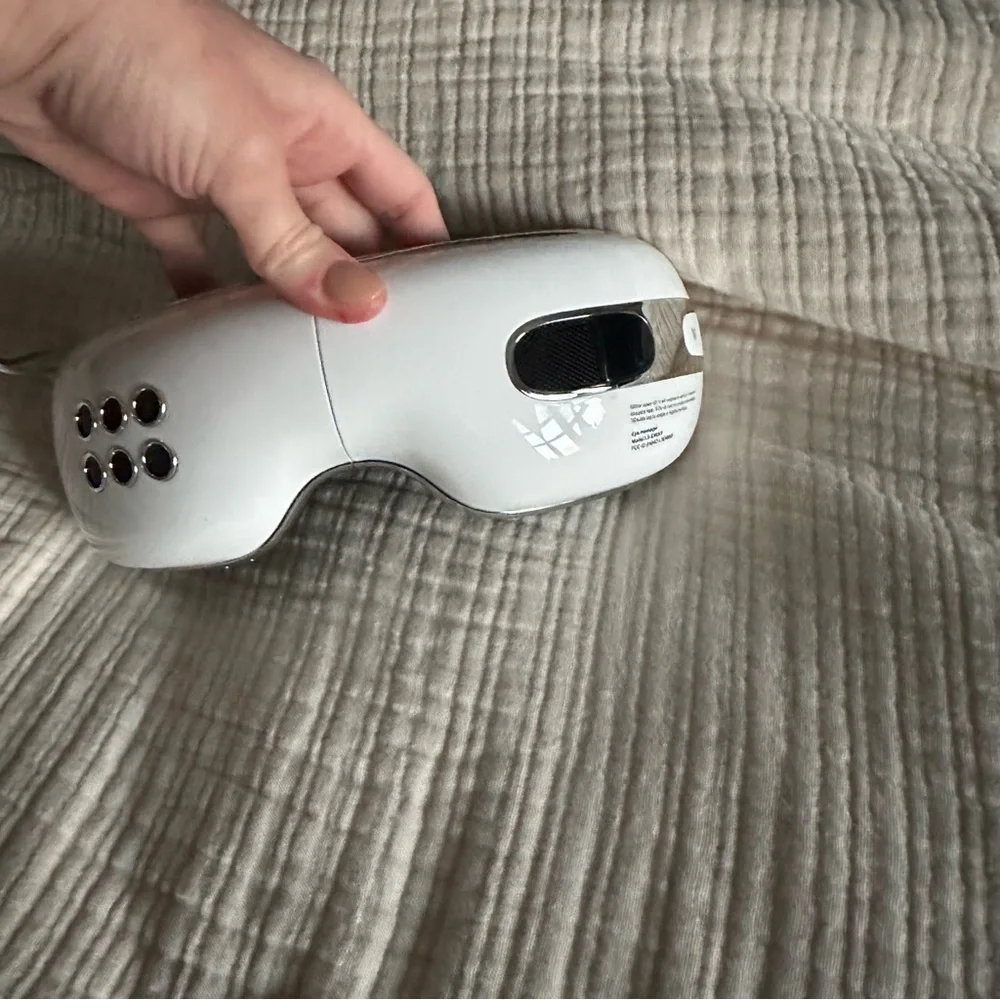 Eye Massager - Picture 2 of 9